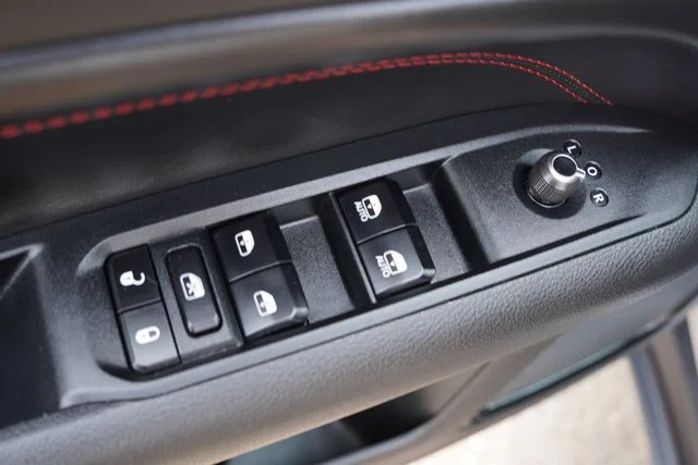 Used 2023 Silver Jeep Trailhawk image 21