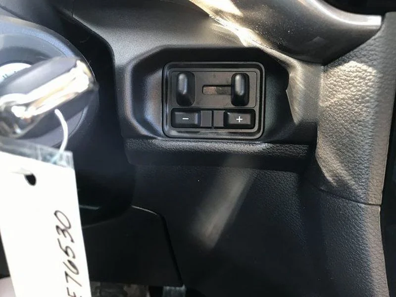 New 2025 Carbonized Gray Metallic Ford XLT image 12