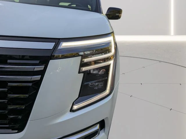 New 2026 Everest White TriCoat Nissan Platinum Reserve image 8