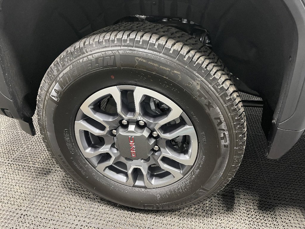2025 GMC Sierra 2500HD SLT - Photo 16