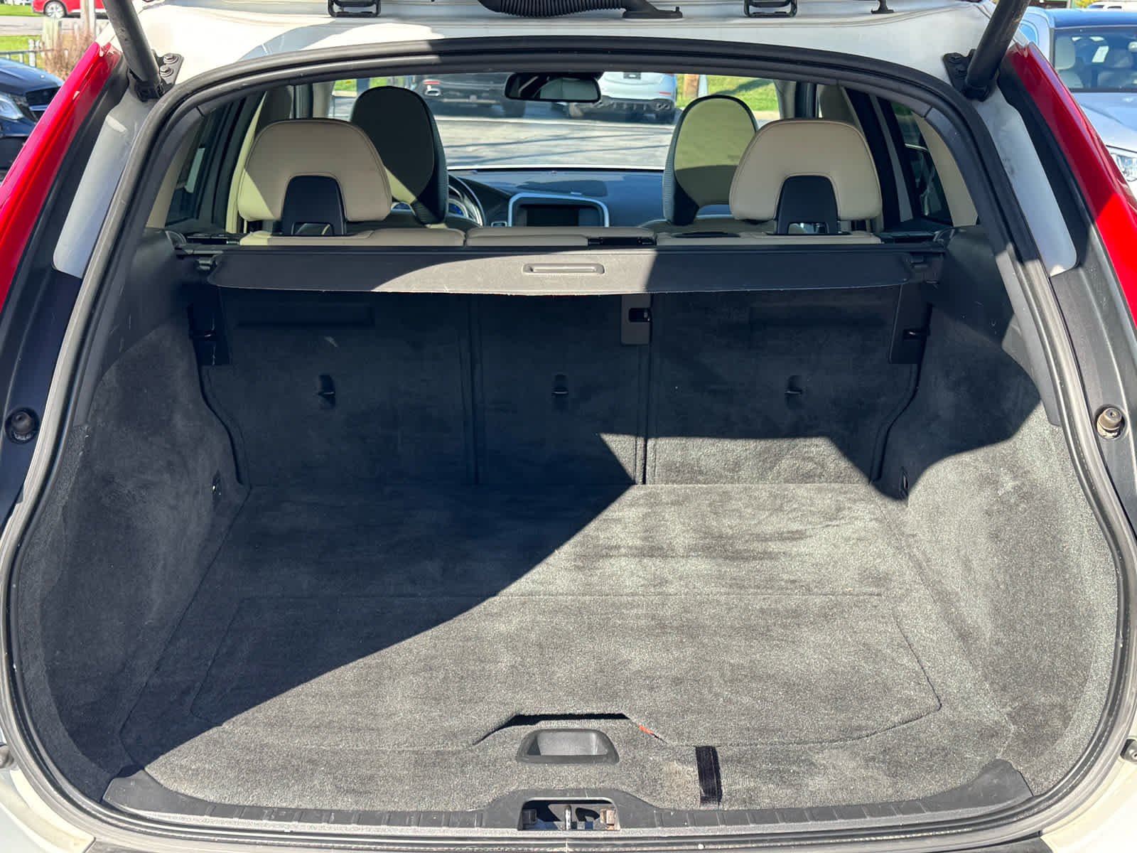 Used 2012 Ice White Volvo 3.0L Premier Plus image 9