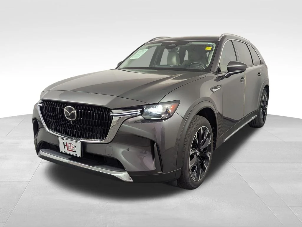 Used 2024 Gray Mazda Premium Plus AWD w/ 3rd Row Seats image 2