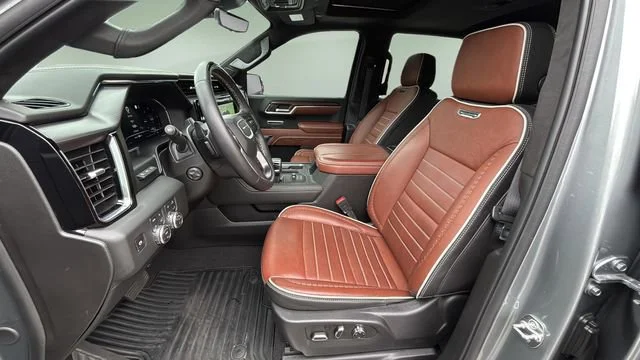 Used 2025 Sterling Metallic GMC Denali Ultimate image 18