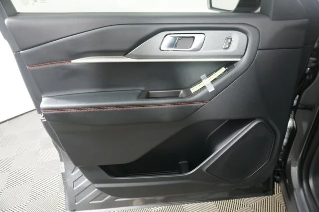 New 2027 Carbonized Gray Metallic Ford ST-Line image 26
