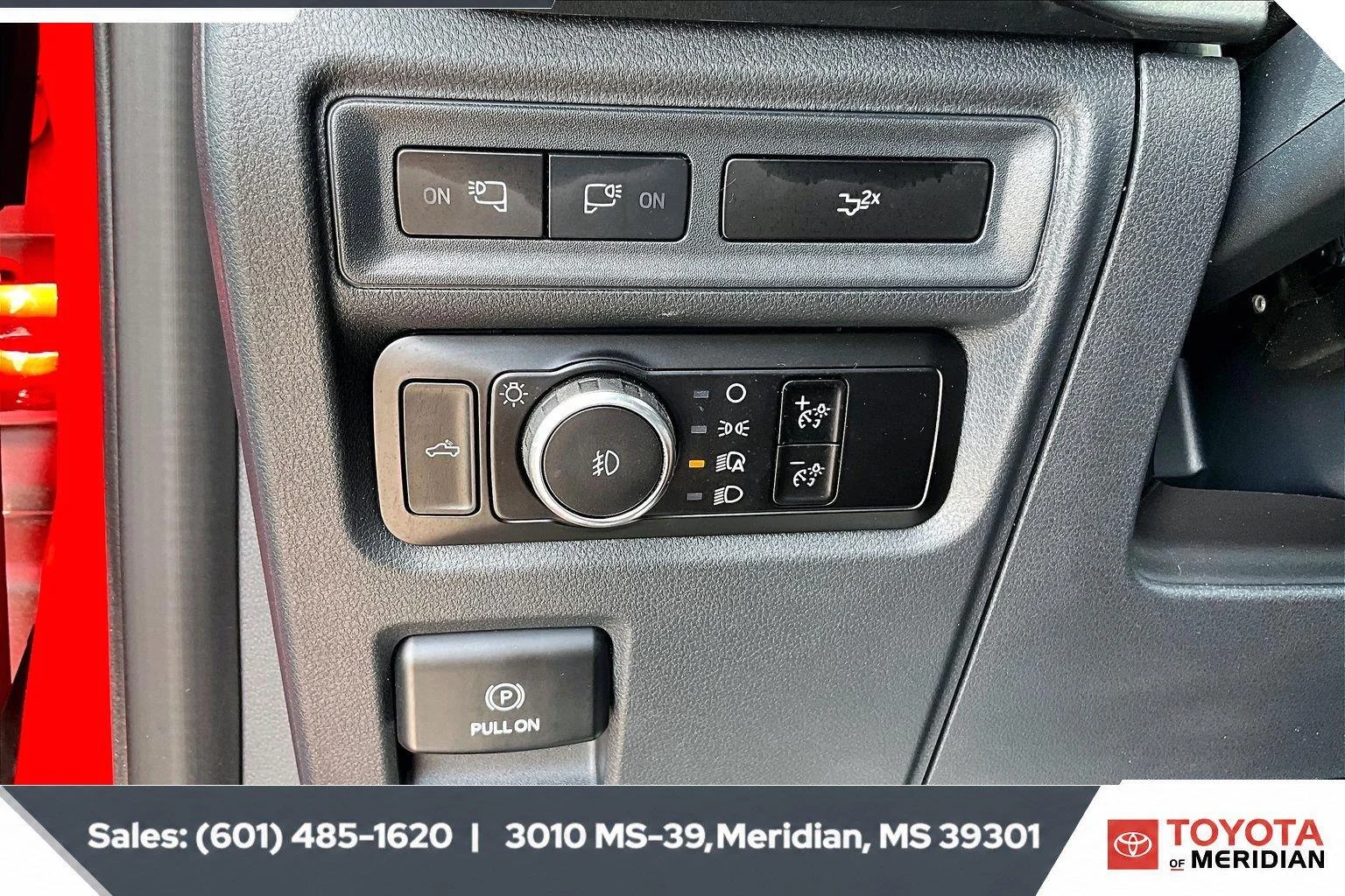 Used 2023 Race Red Ford XLT image 22