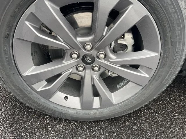 New 2026 Space White Metallic Ford Active image 36