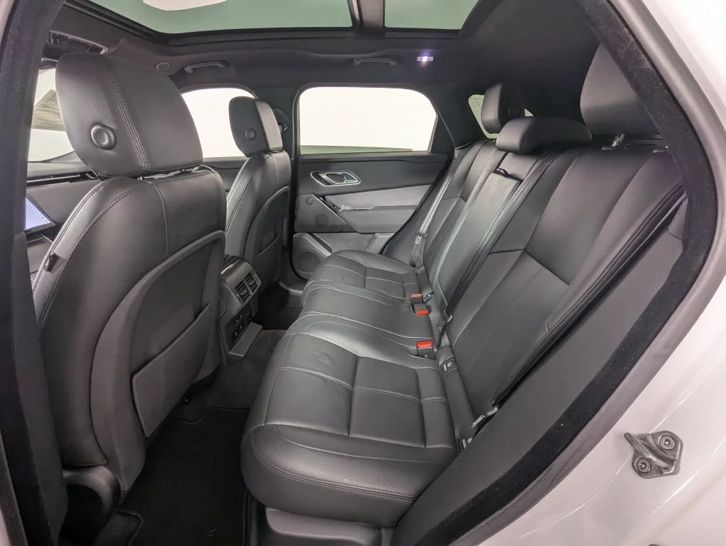 Certified Used 2025 White Land Rover Dynamic SE image 14