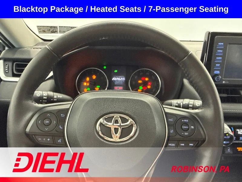 Used 2021  Toyota XLE image 23