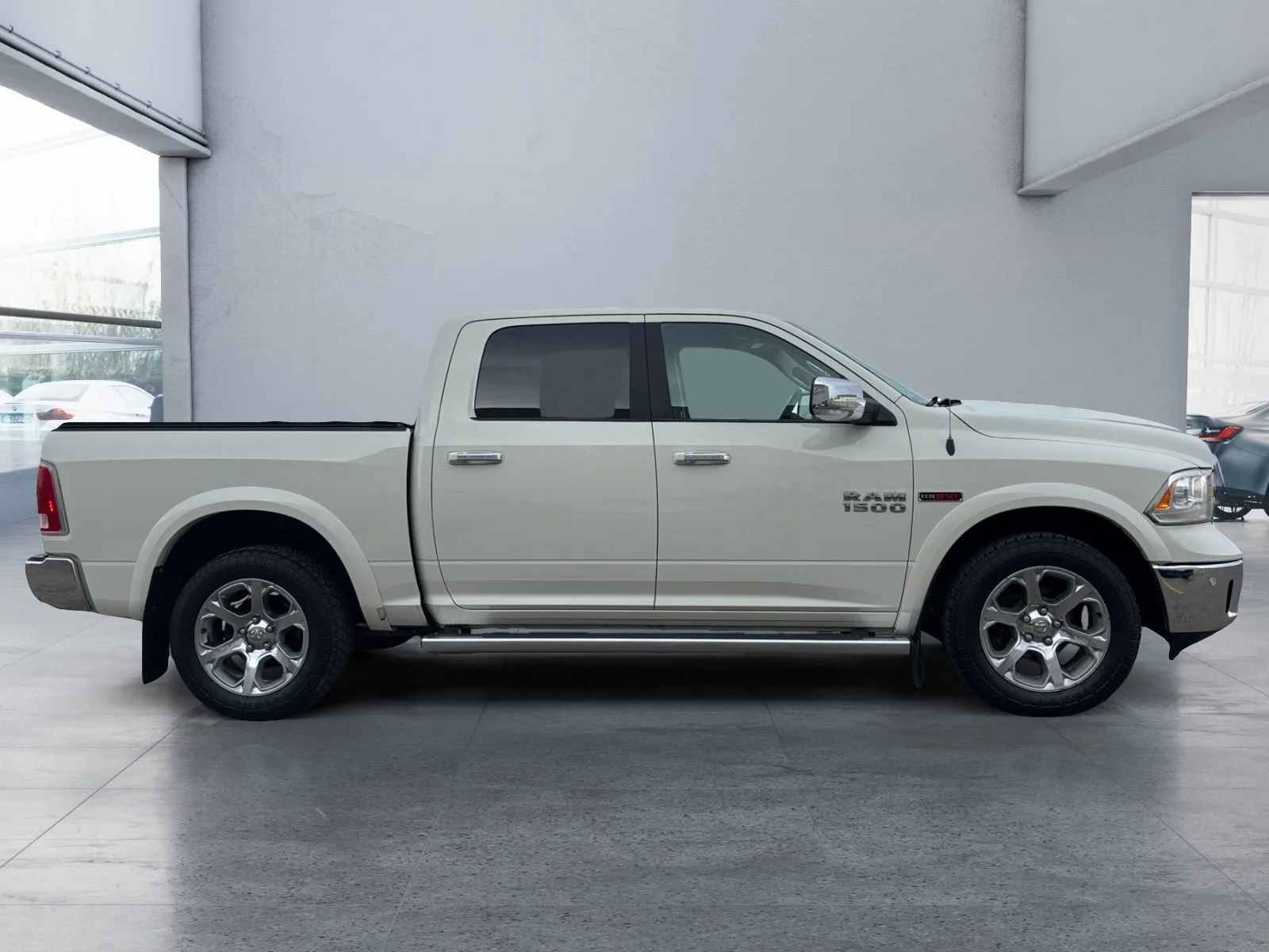Used 2018 White Ram Laramie image 6