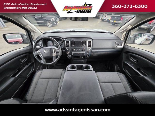 Used 2017 Brilliant Silver Nissan S image 13