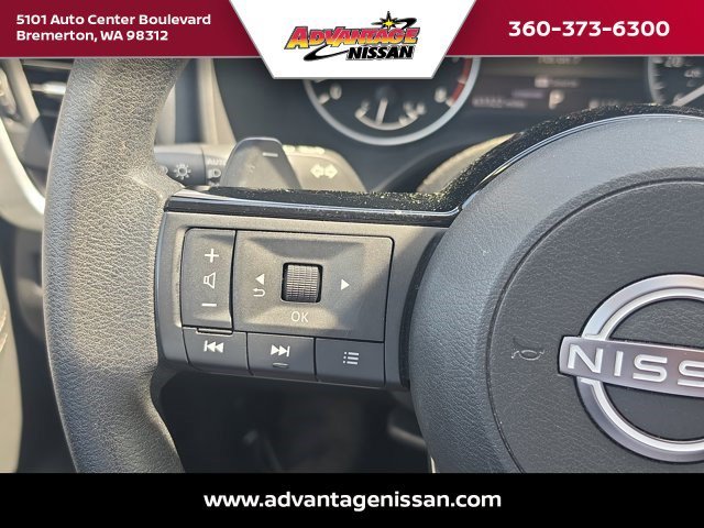 2023 Nissan Rogue SV - Photo 11