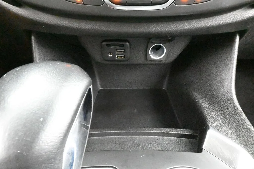 Used 2021 Mosaic Black Metallic Chevrolet RS image 35