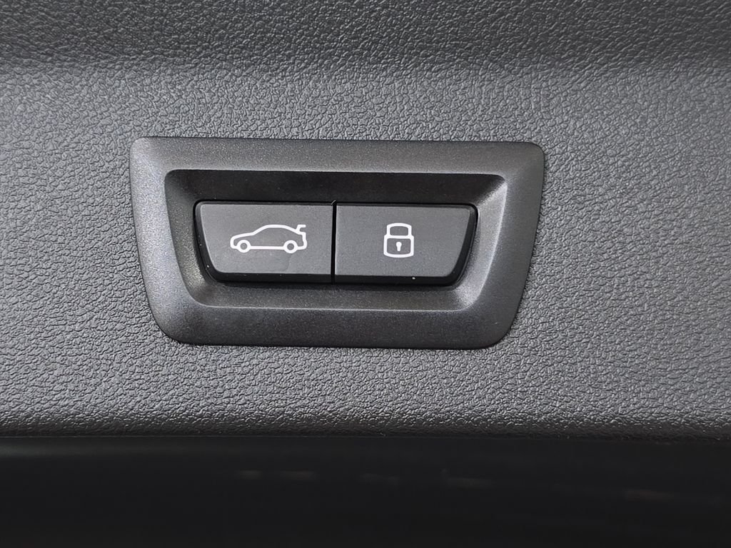Certified Used 2024 Brooklyn Gray Metallic BMW M image 31