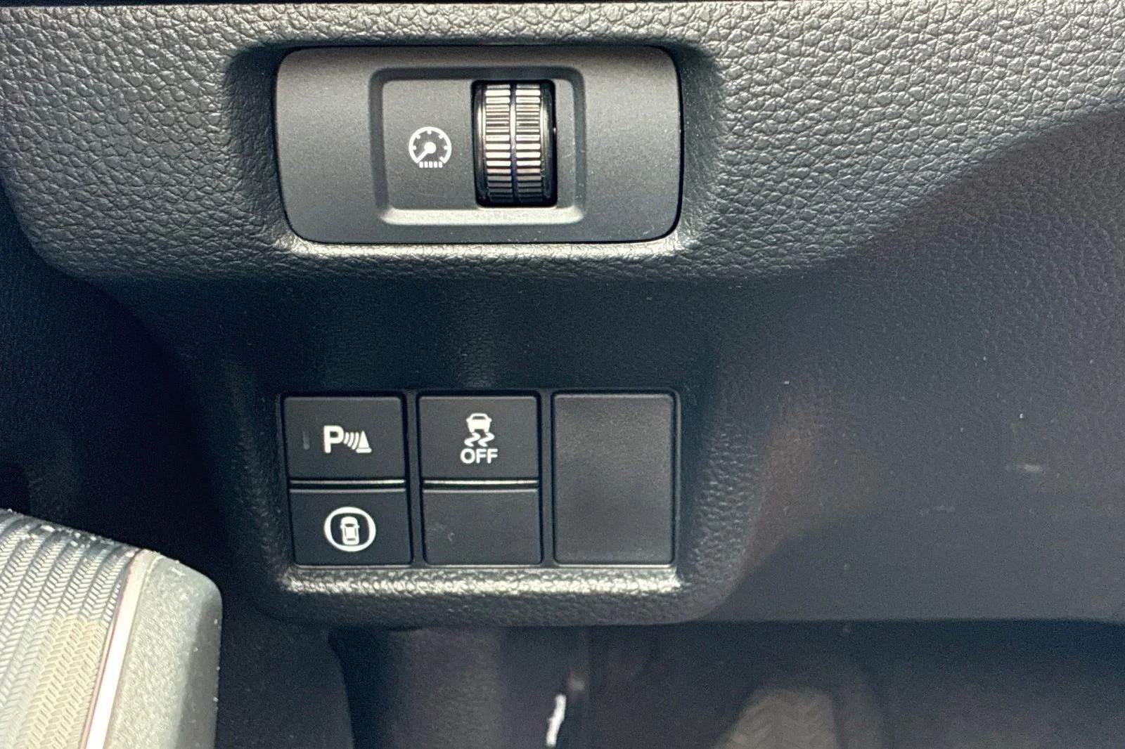 Used 2024 Platinum White Pearl Honda Touring image 41