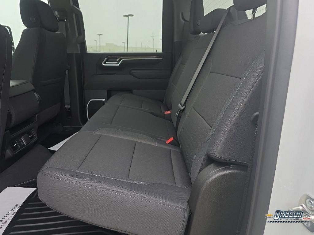 New 2026 Summit White Chevrolet LT image 20
