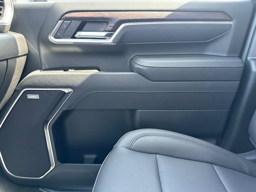 2025 GMC Sierra 2500HD SLT - Photo 23
