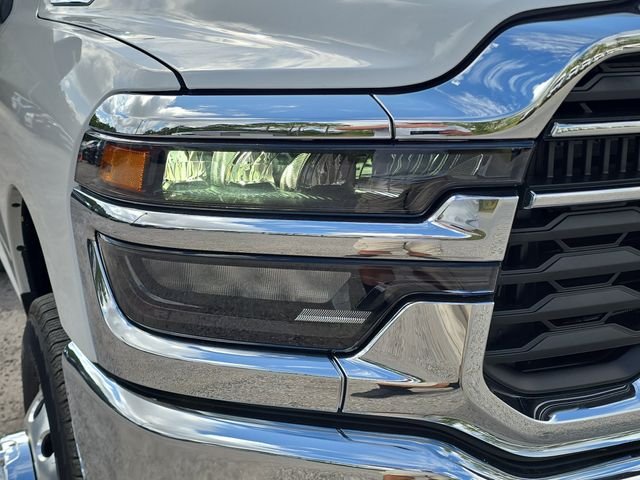 2026 RAM 3500 Chassis Tradesman - Photo 7