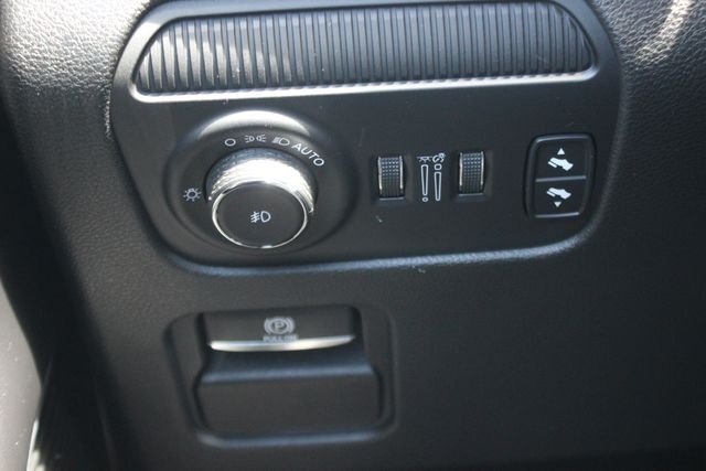 2022 Jeep Wagoneer Series III - Photo 19