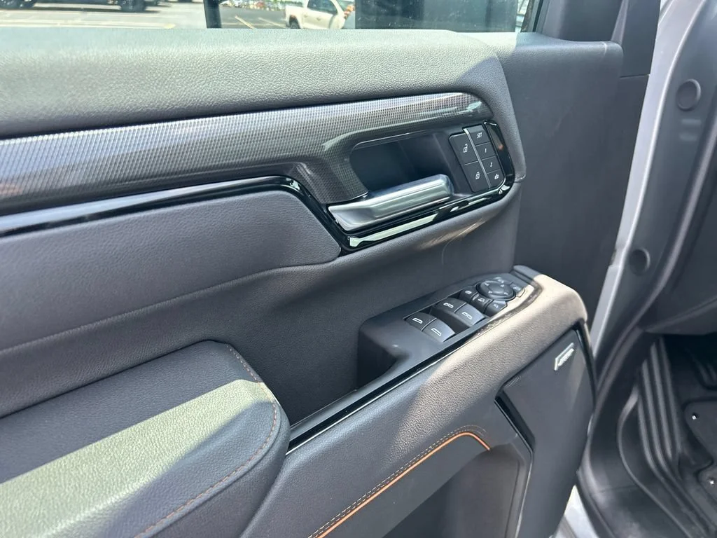 2026 GMC Sierra 2500HD AT4 - Photo 17