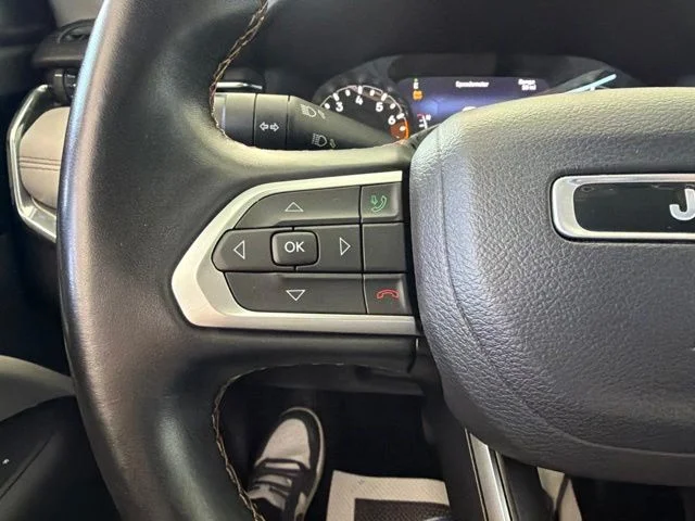 Used 2022 Black Jeep Limited image 24