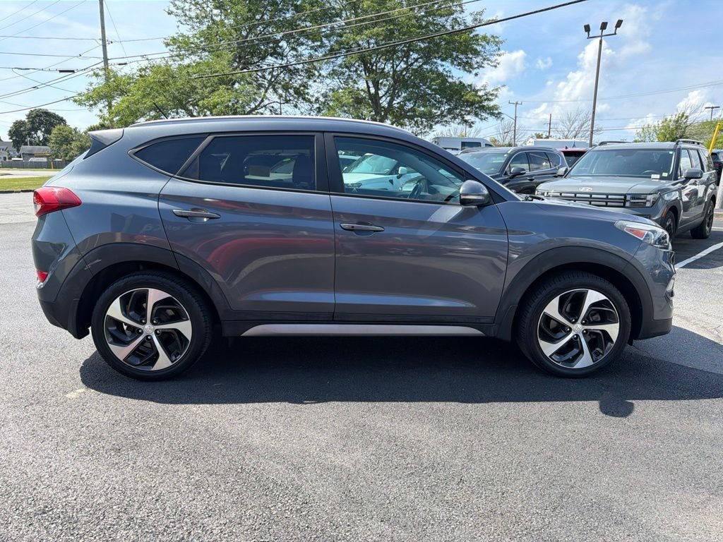 Used 2017 Gray Hyundai Sport image 4