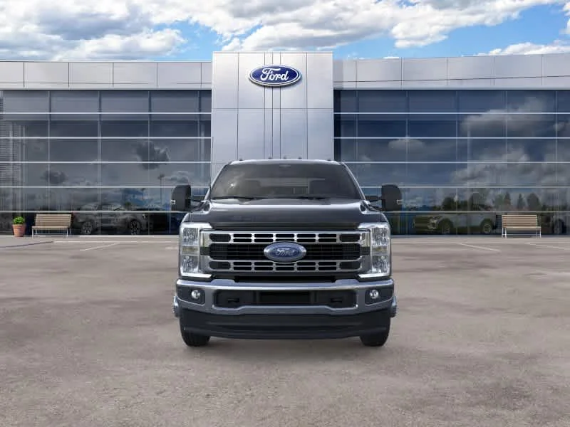New 2026 Agate Black Metallic Ford XLT image 7