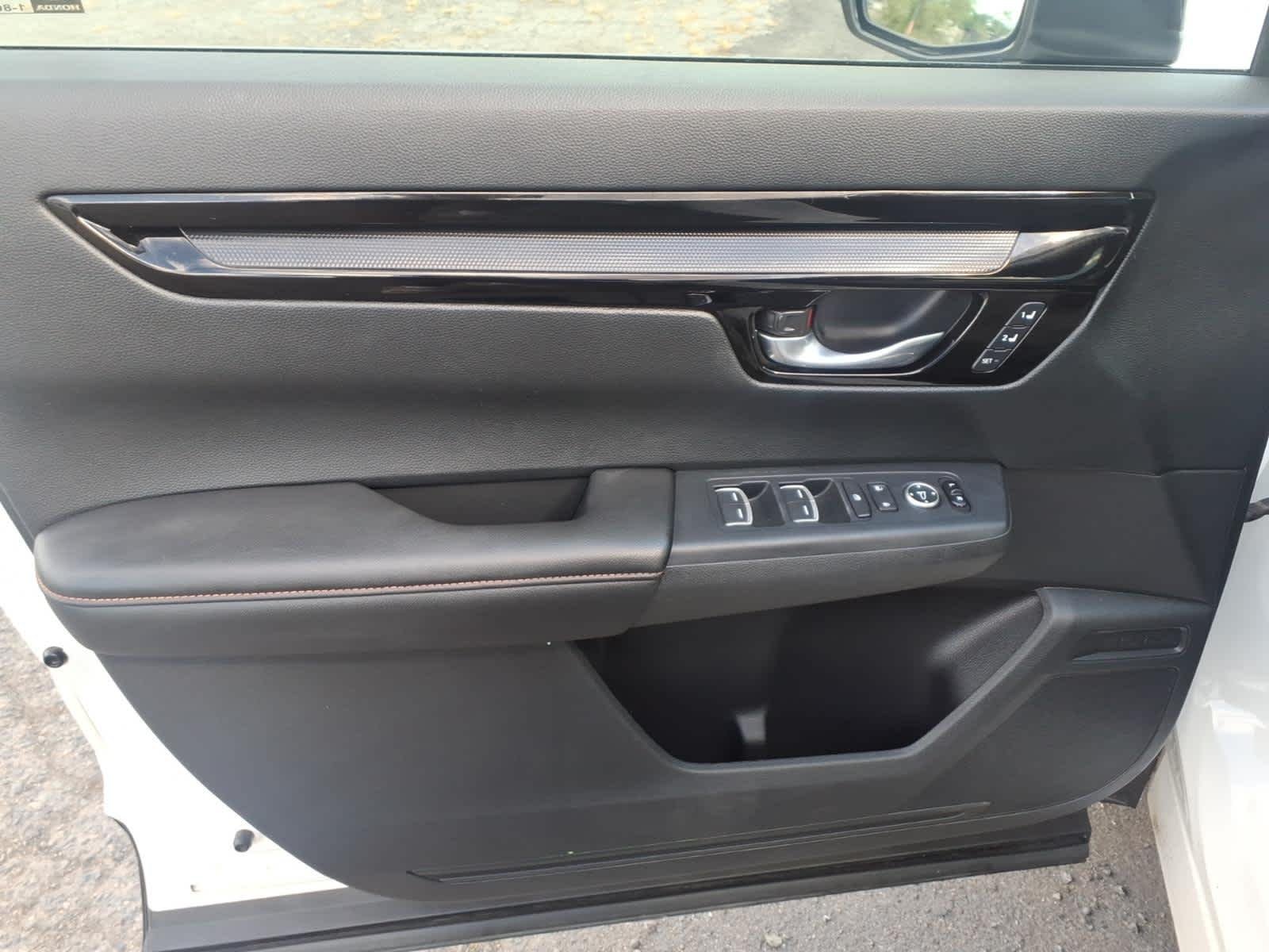 2025 Honda CR-V Sport Touring - Photo 17