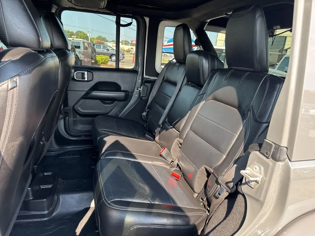 Used 2018 Gray Jeep Unlimited Sahara image 25
