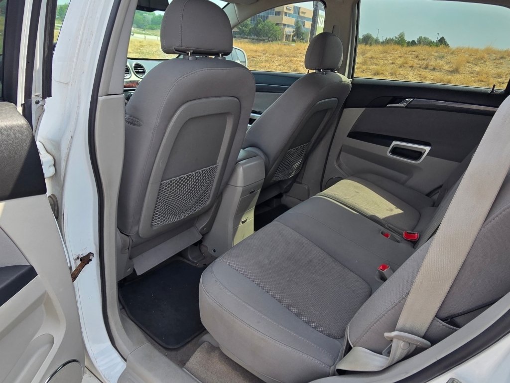 Used 2008 Polar White Saturn XR image 15