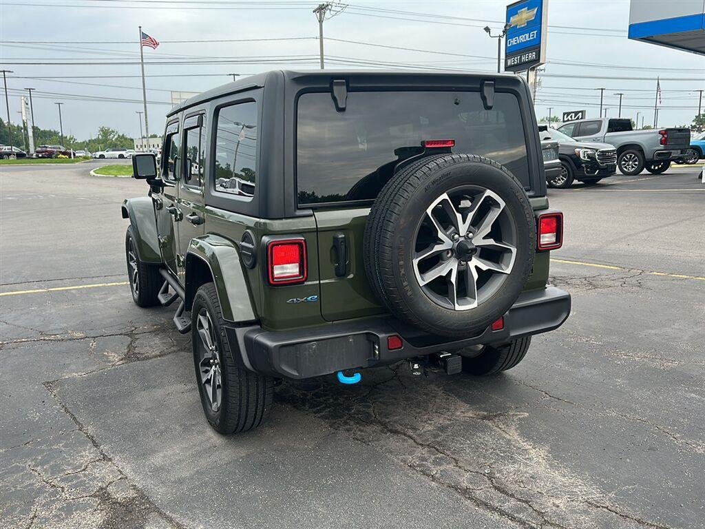 Used 2024 Sarge Green Clearcoat Jeep Sport S image 4