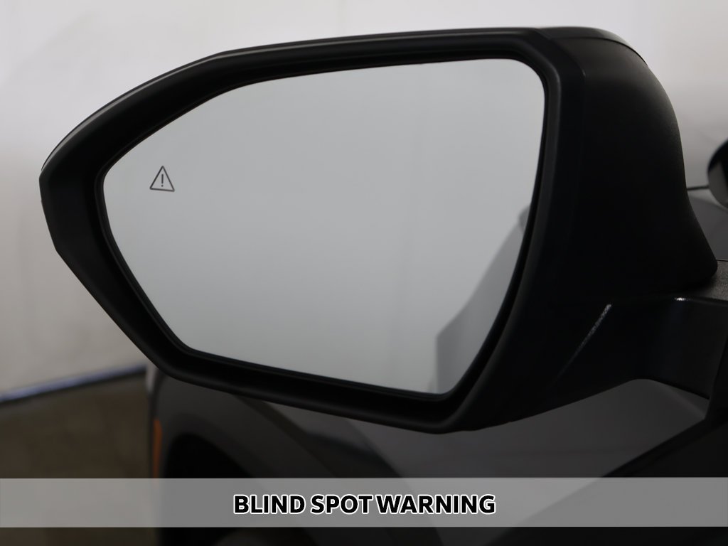 Certified Used 2025 Gray Hyundai SE image 4