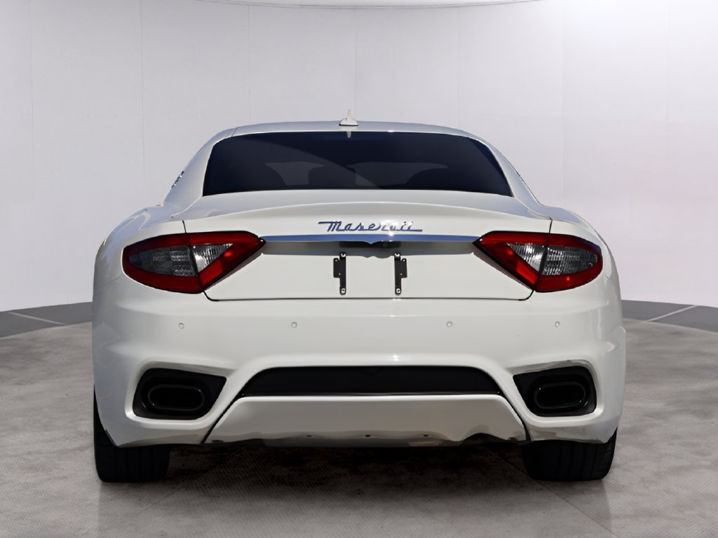 Used 2018 White Maserati Sport image 6