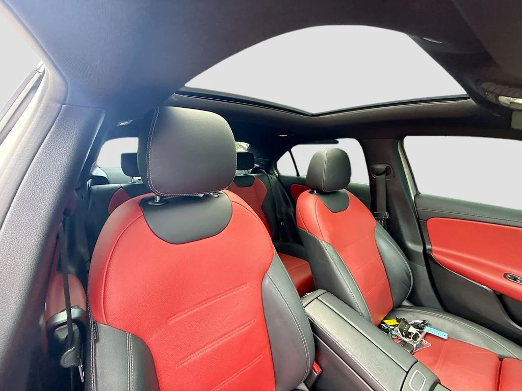 Used 2019 Gold Mercedes-Benz A 220 image 34