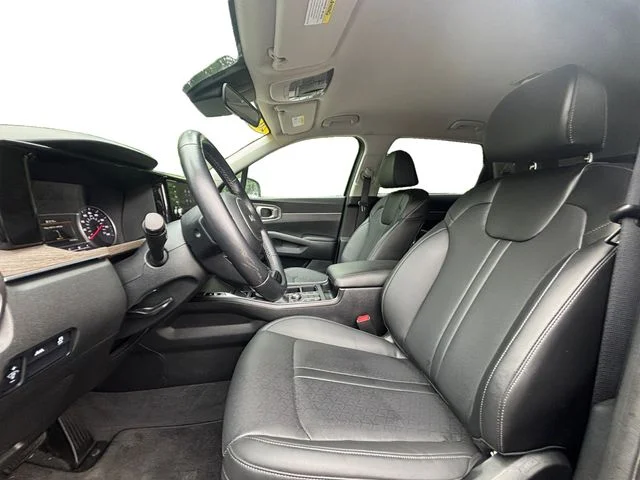 Used 2023 Aruba Green Kia X-Line S image 8