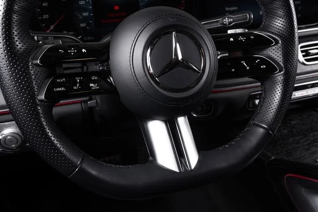 Used 2025 Obsidian Black Metallic Mercedes-Benz GLS 450 image 34