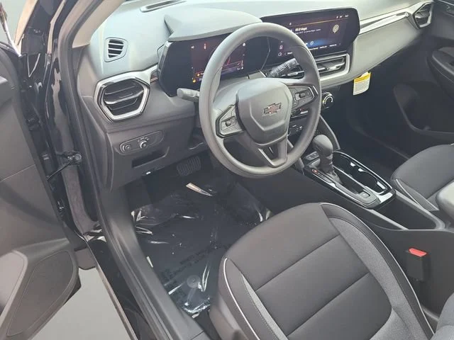 New 2026 Mosaic Black Metallic Chevrolet LT image 18