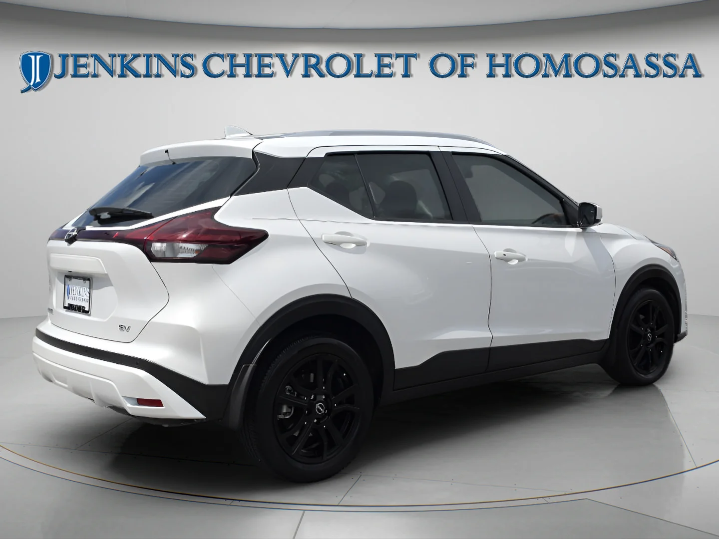 Used 2023 Aspen White Tricoat Nissan SV image 4