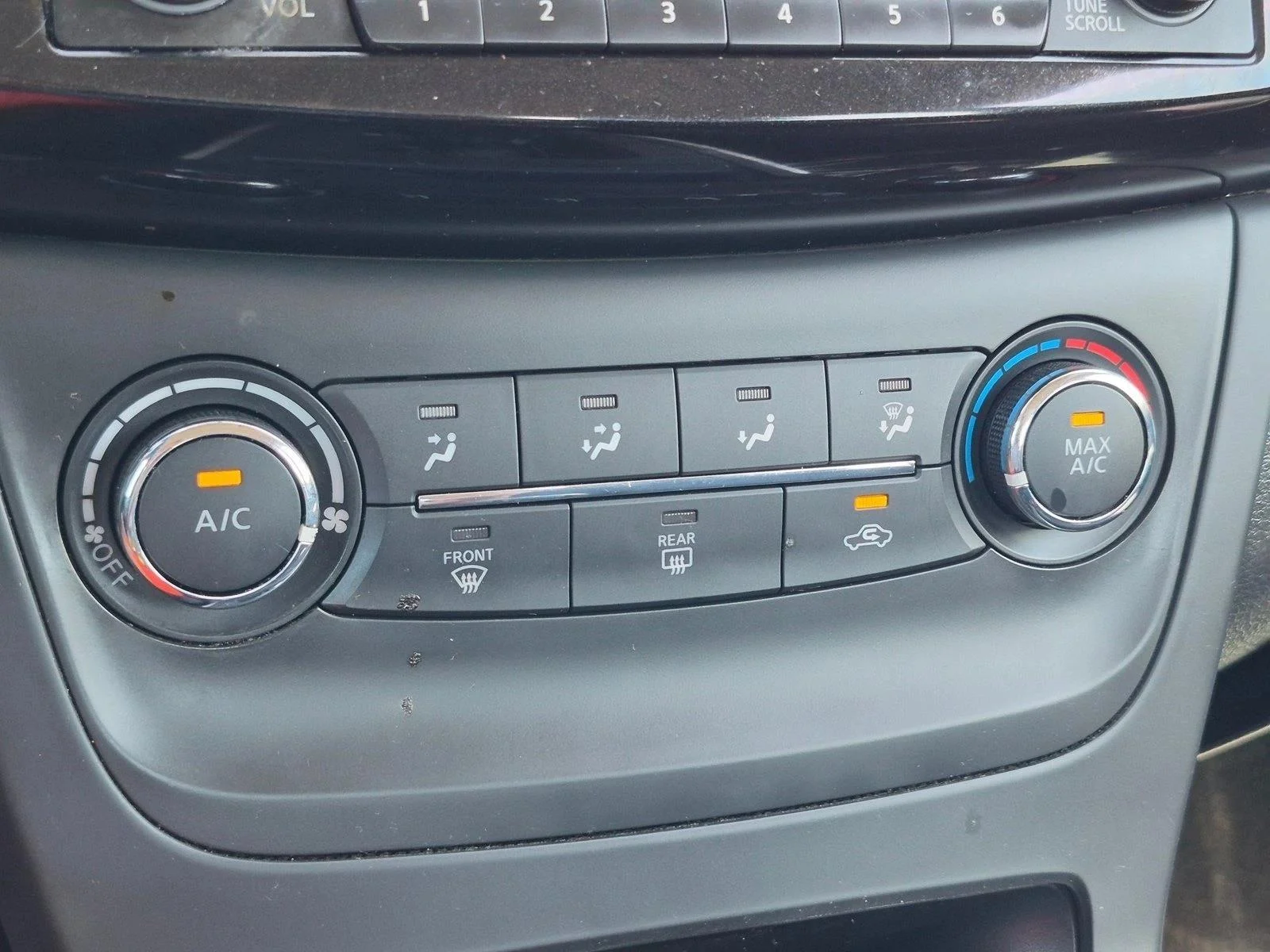 Used 2017 Super Black Nissan SV image 14