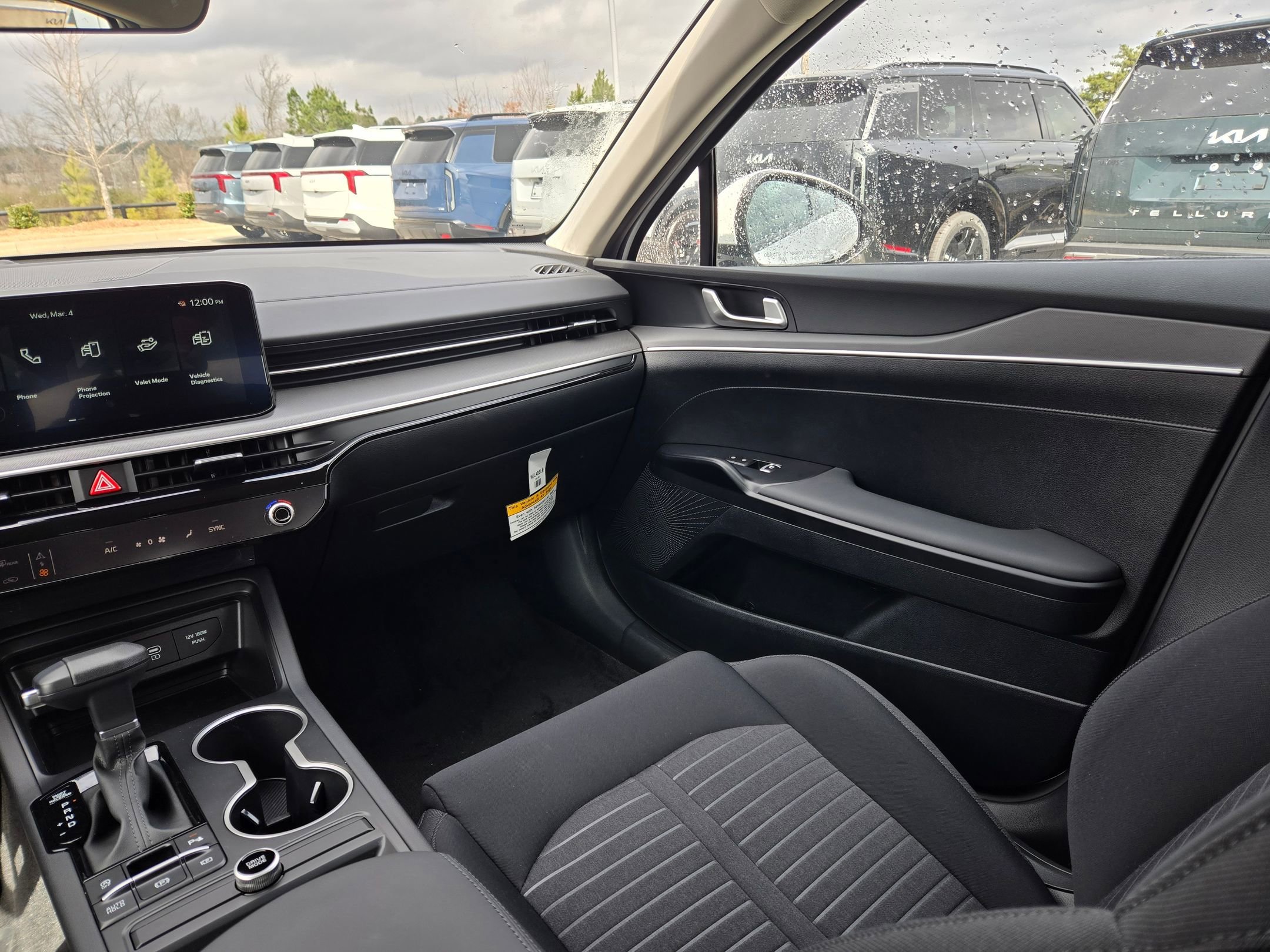 2026 Kia K5 LXS - Photo 11