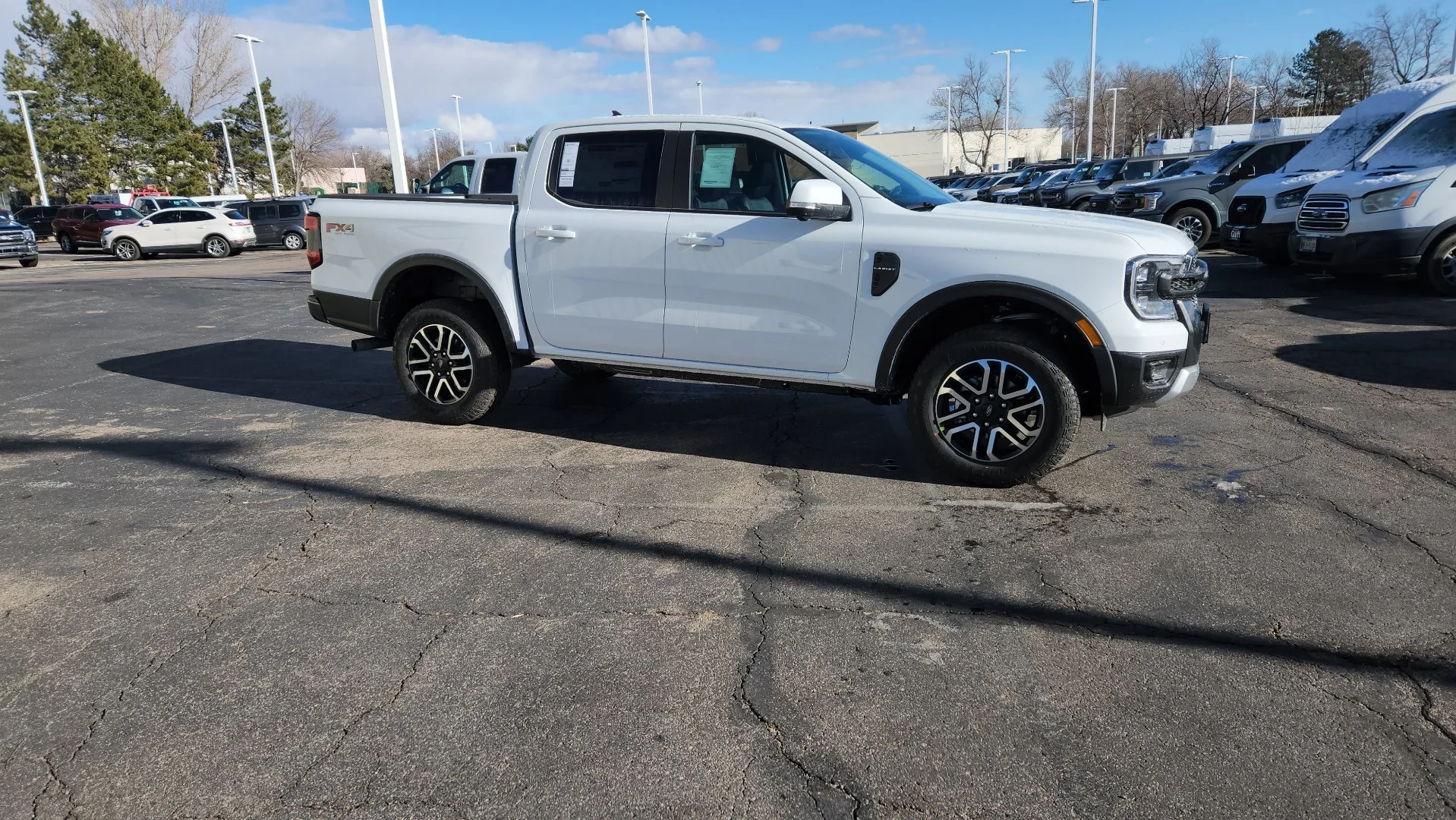 New 2025 Oxford White Ford LARIAT image 19