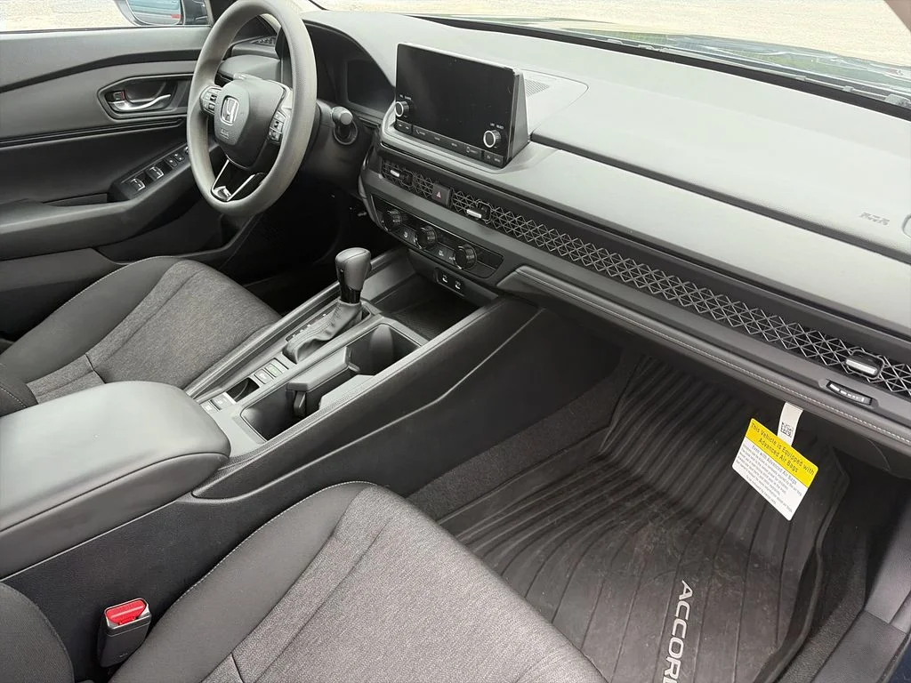Used 2024  Honda EX image 31