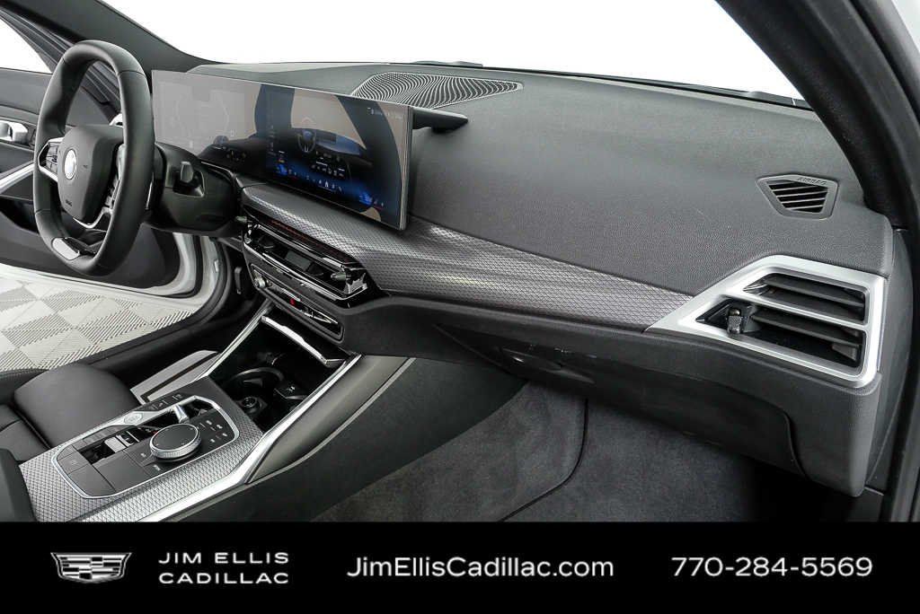 2025 BMW 3 Series 330i - Photo 23