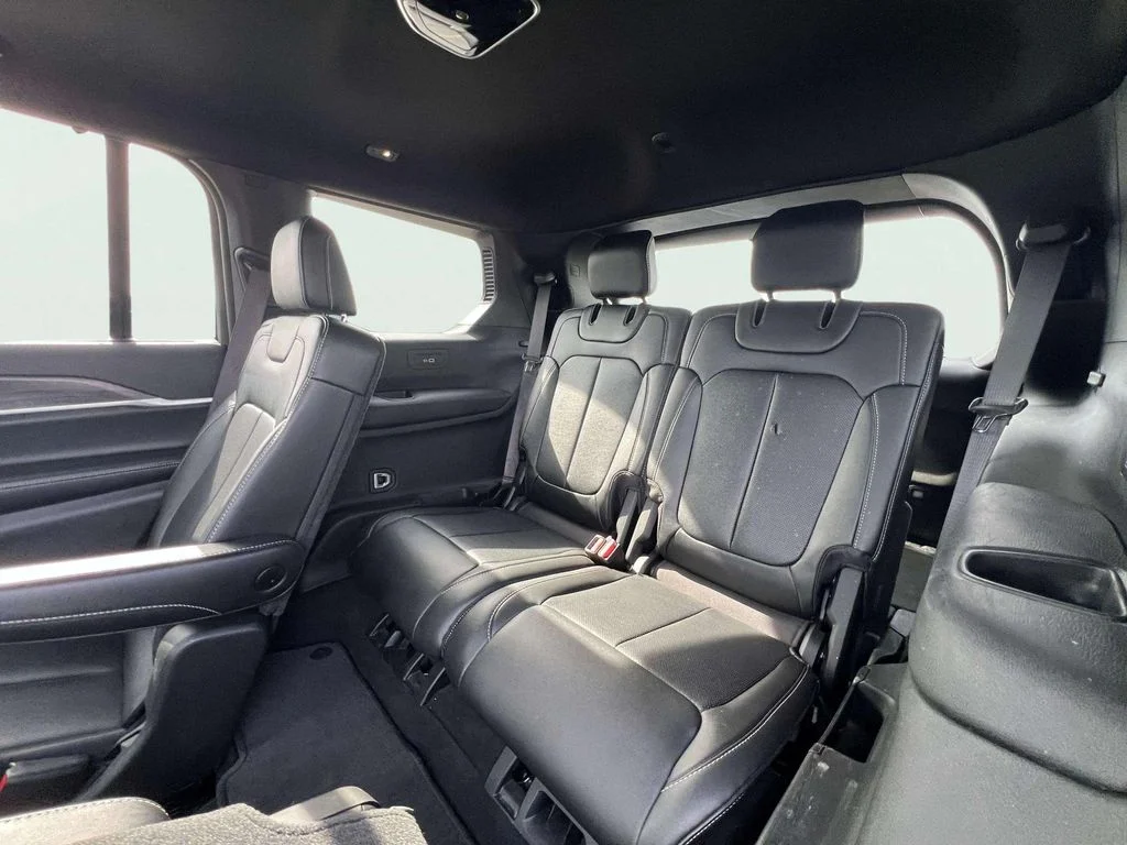 Used 2024 Bright White Clearcoat Jeep Limited image 28