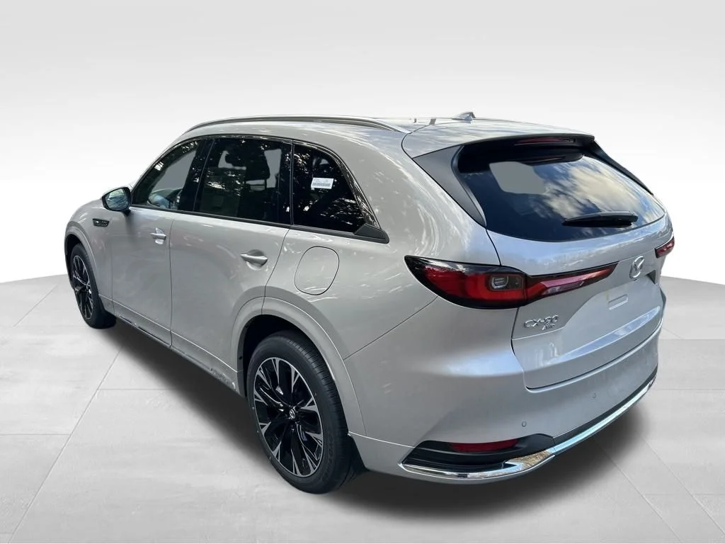 New 2026 Platinum Quartz Metallic Mazda 3.3 Turbo S Premium Plus image 3