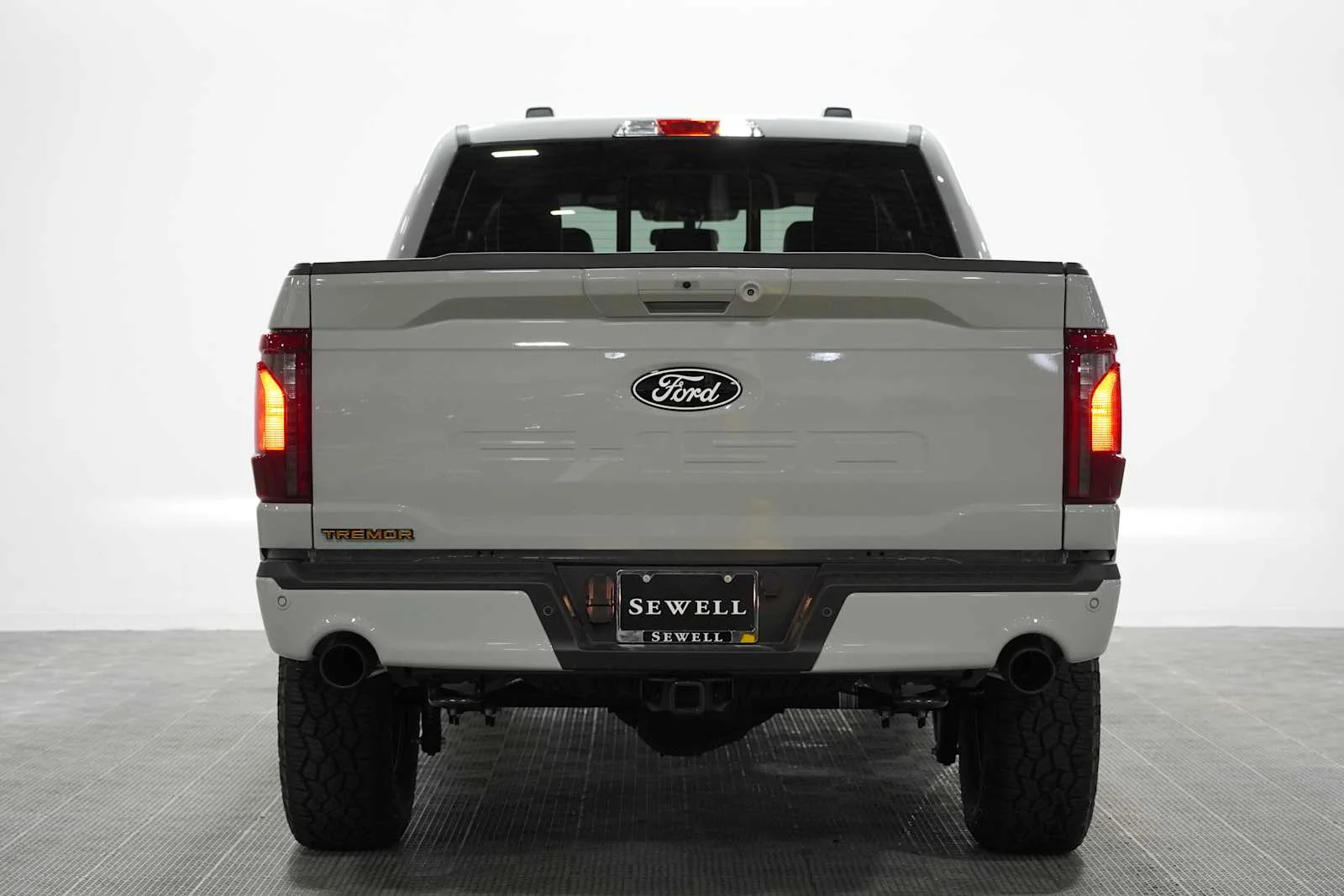Used 2026 Avalanche Ford Tremor image 5