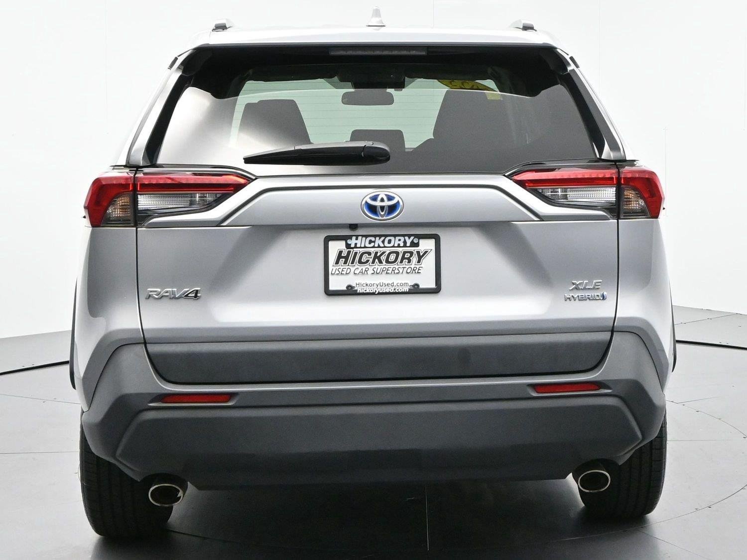 Used 2023 Silver Sky Metallic Toyota XLE image 6