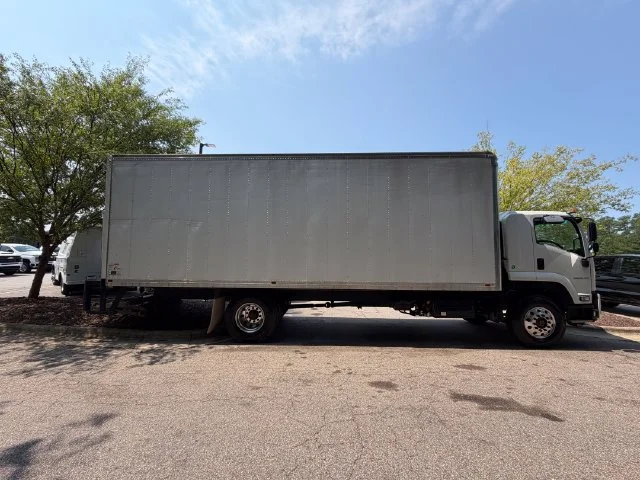 Used 2020 White Chevrolet Base image 7