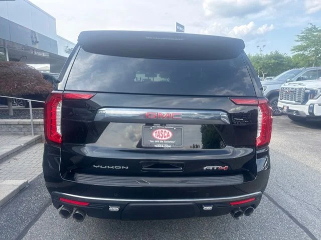 Used 2022 Black GMC AT4 image 7