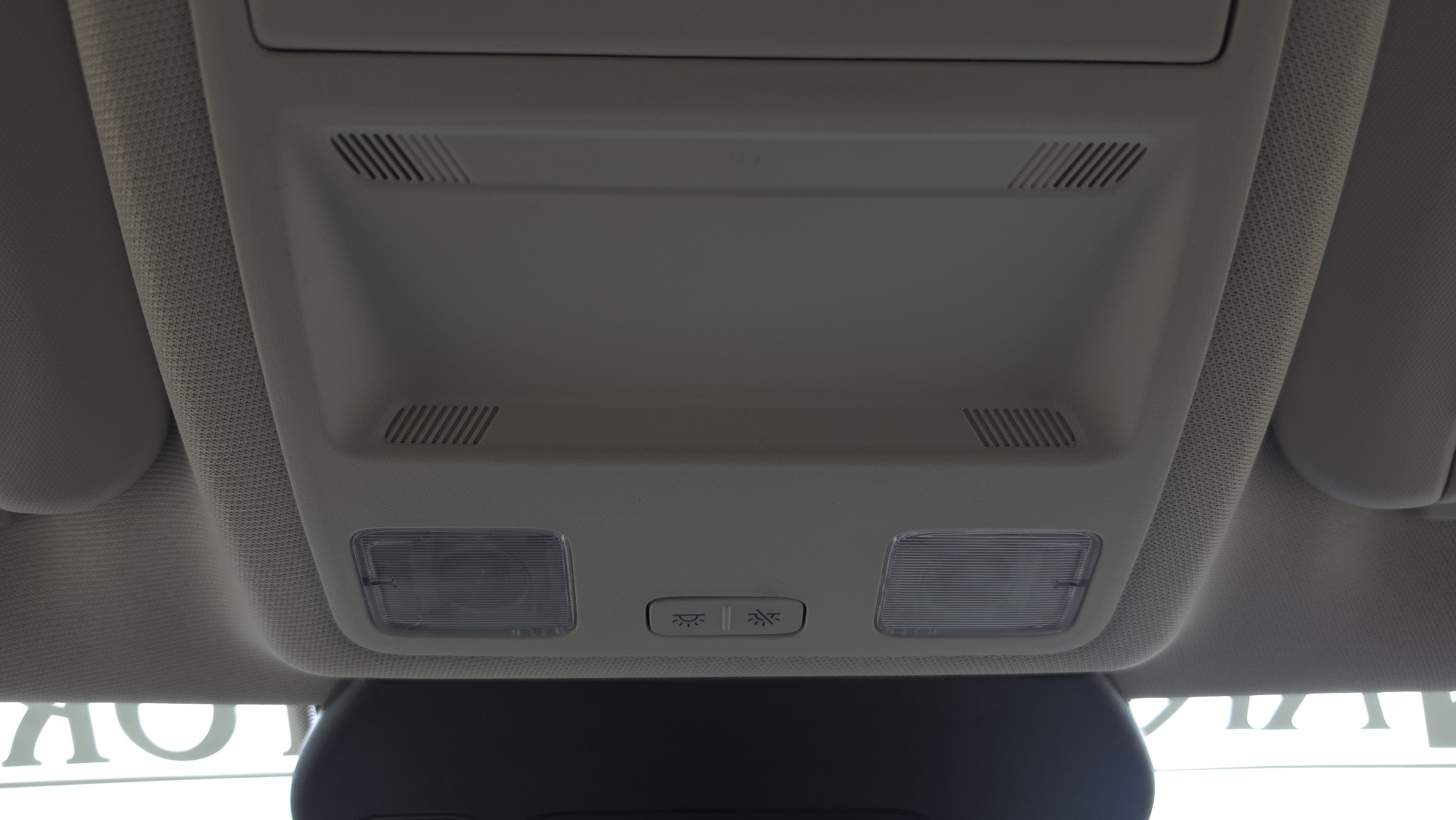 Used 2022 Blue Ford Titanium Plug-In Hybrid image 17