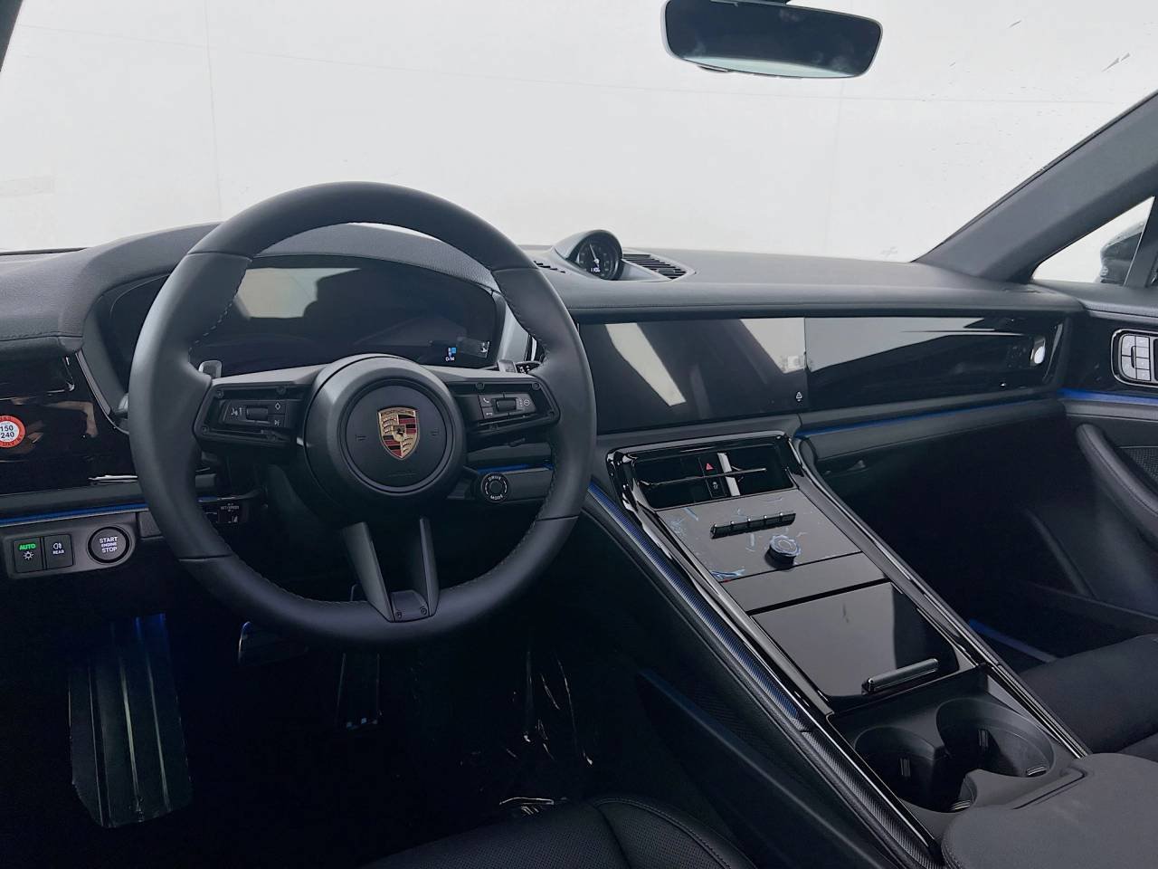 2026 Porsche Panamera 4 E-Hybrid - Photo 25